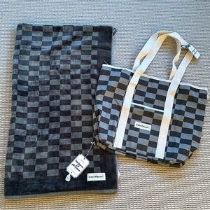 NWT Business & Pleasure Beach Towel and Bag $178 High Quality